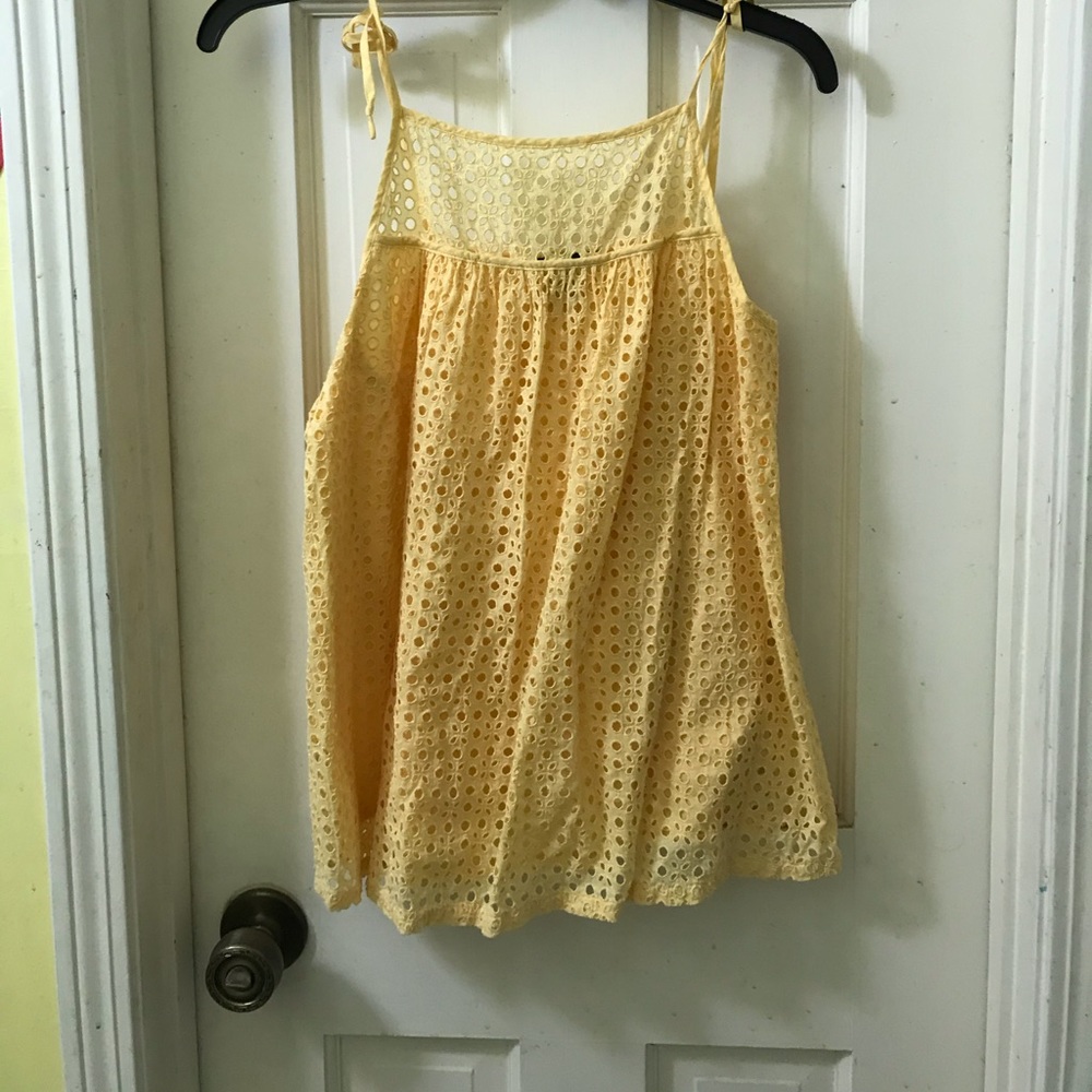 yellow tank